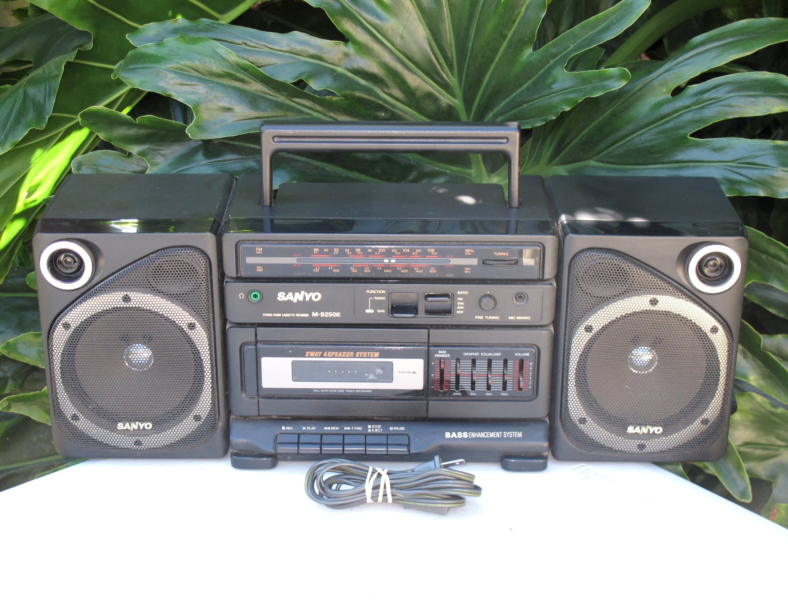 VTG Sanyo M9250K AM/FM Boombox Cassette Tape Portable Stereo Tested & Working!