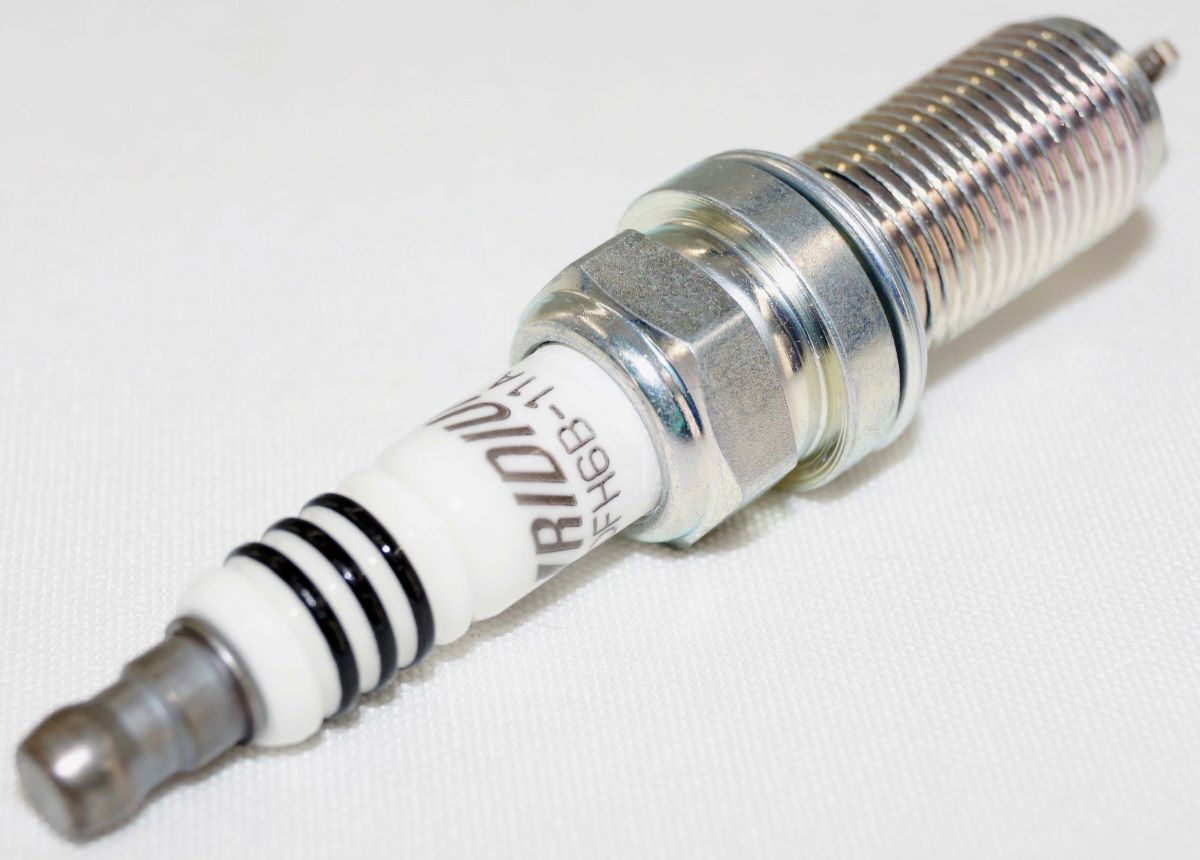 Set of 6 Genuine Authentic NGK 6858 Spark Plugs Laser Iridium DFH6B11A