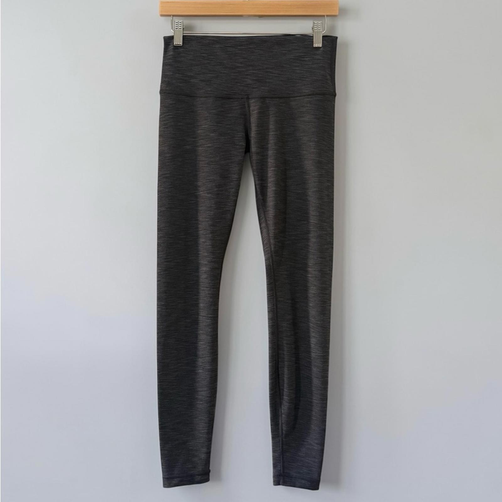 Lululemon Women’s Gray Leggings! Size 8