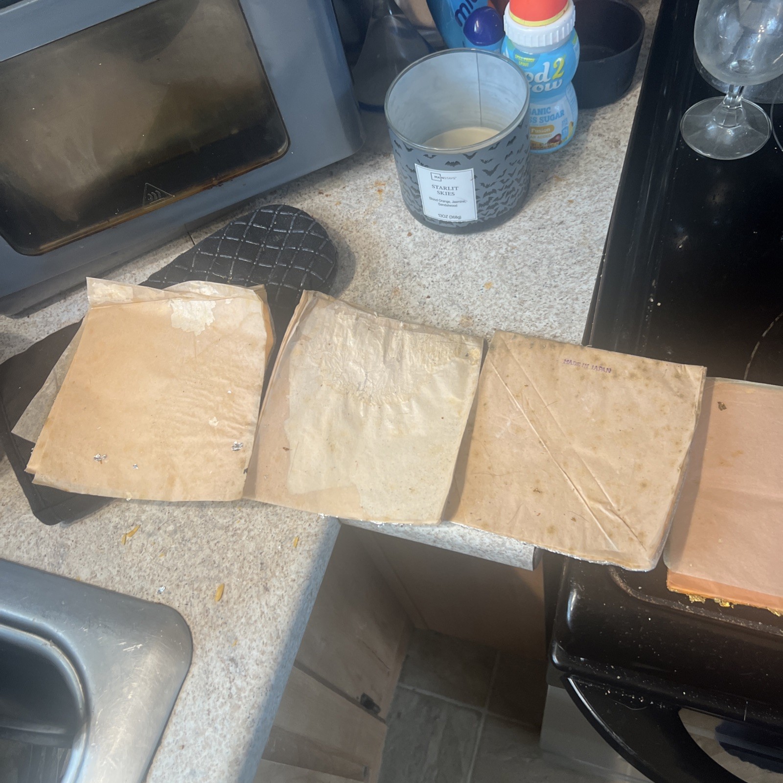 23 Kt imitation Gold Leaf 4x25 Sheets 5.5X 5.5 And 3x25 Silver Leaf 5.5x5.5