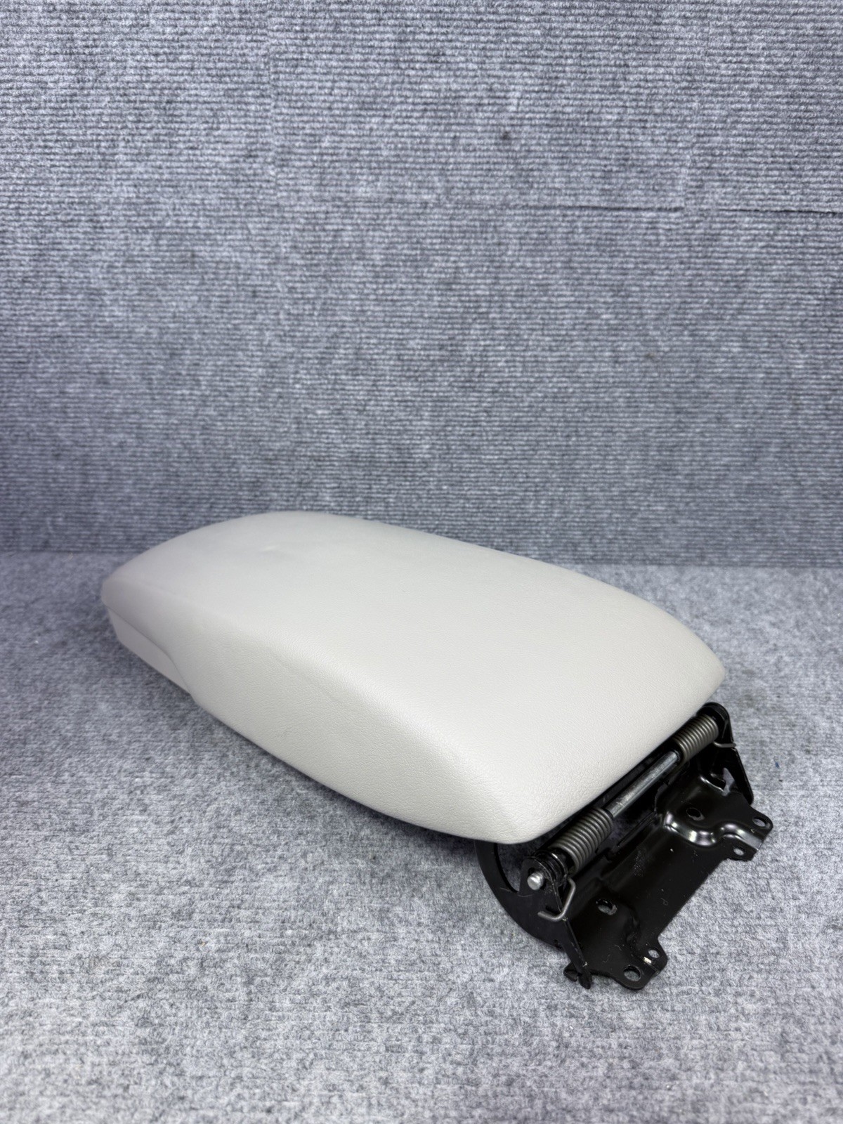 2007-2011 Toyota Camry Center Console Gray Leather Armrest Lid Assembly OEM