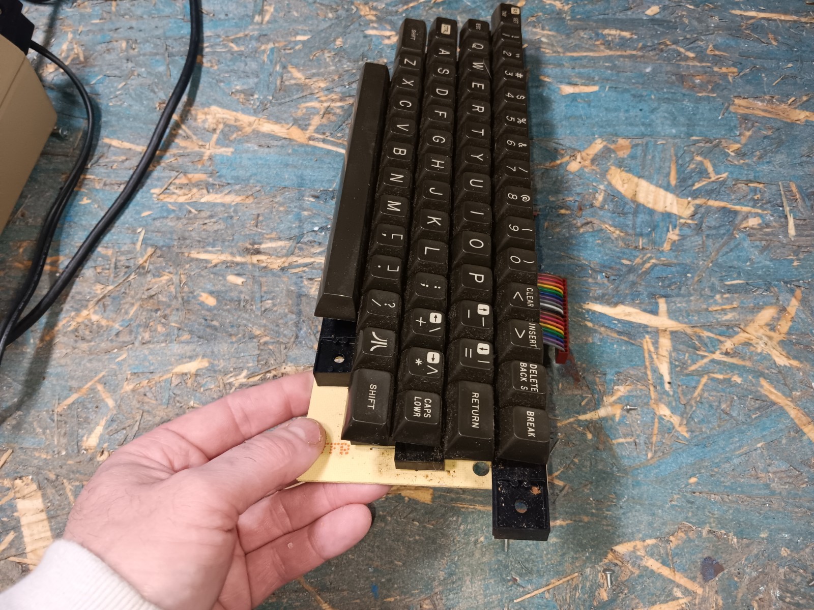 Atari 800 EXACT HI-TEK 373-700115A KEYBOARD-GOOD-QUICK TESTED-KEYS COME OFF-SEE