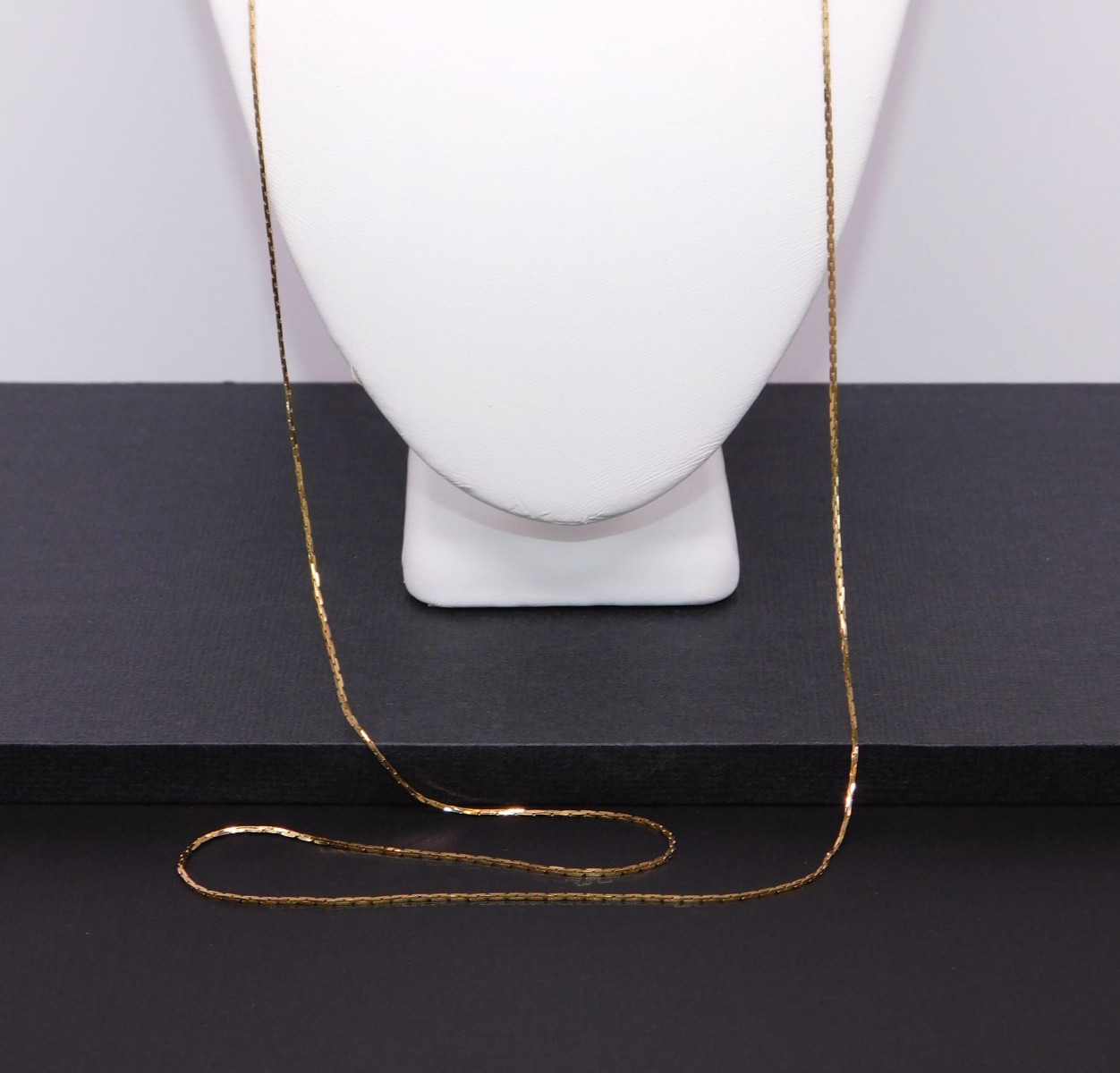 Vintage NAPIER Gold Tone Long 29.5" Cobra Chain Necklace