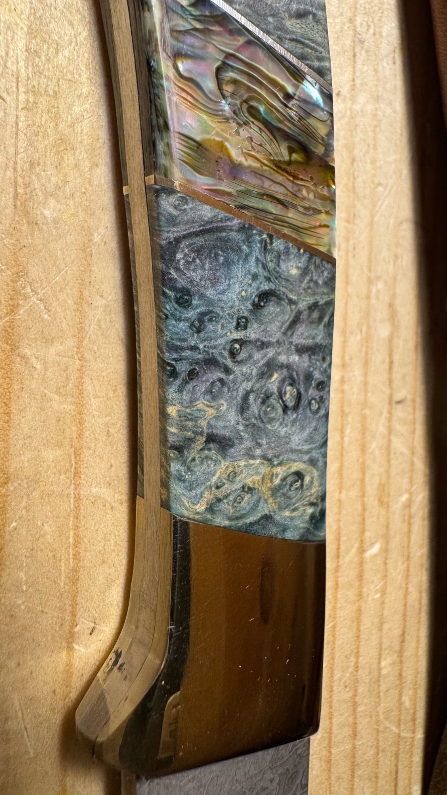 Santa Fe Stoneworks DamascUS AbLionE