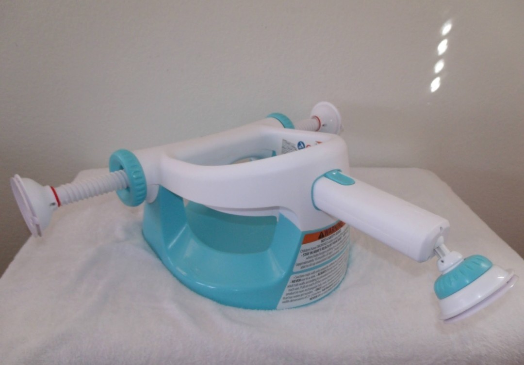 Ingenuity- Bath Seat for Sit-Up Baby Bathing, Suction Cups for sit up bath, Aqua