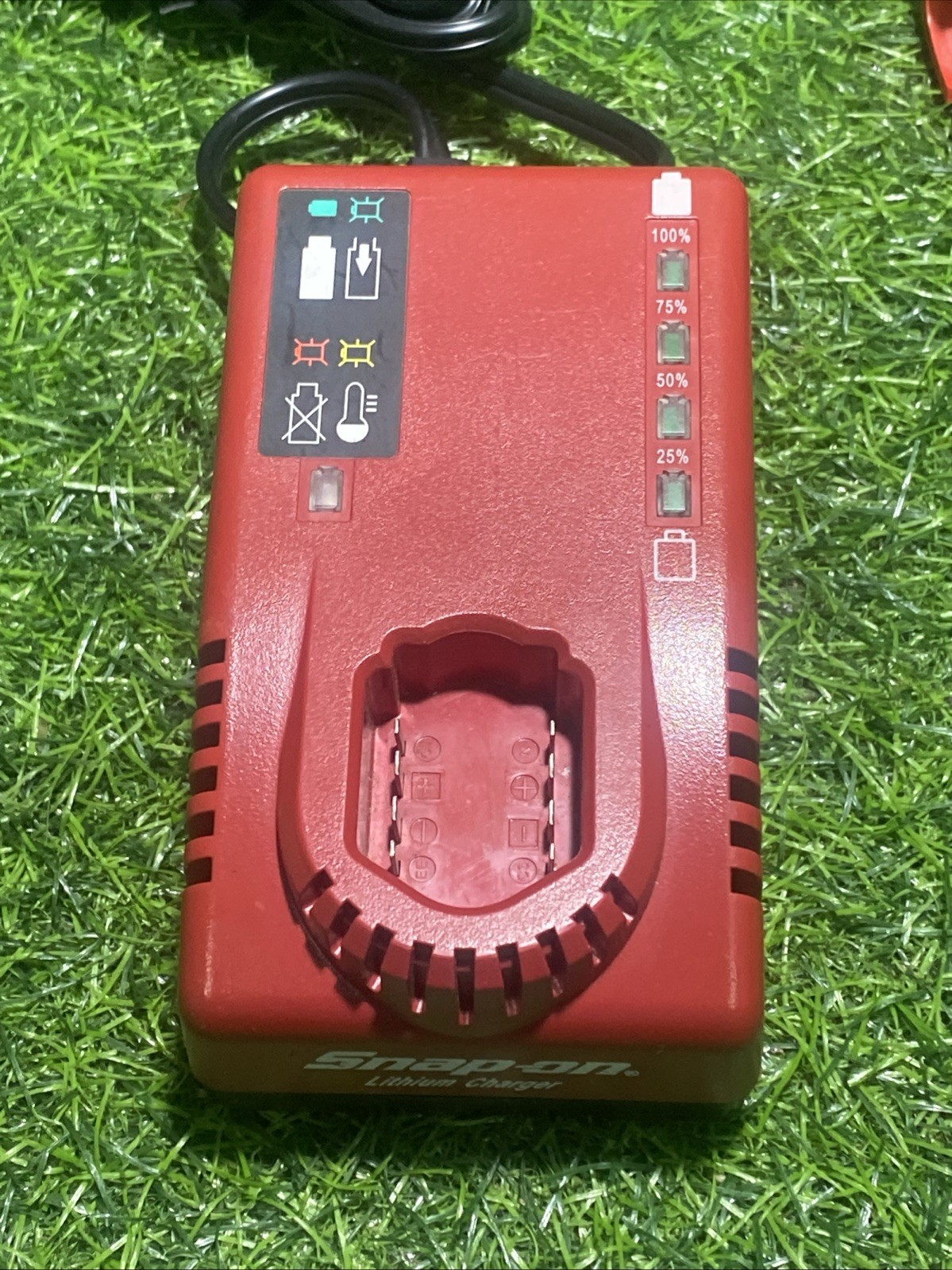 Snap-On 1/4" Cordless Long-Neck Ratchet - 14.4v - CTR817, Charger & Battery Mint