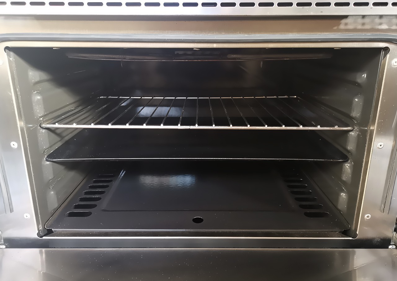 Lacanche Sully Range 55 5/16” in Blue & Brass 140cm