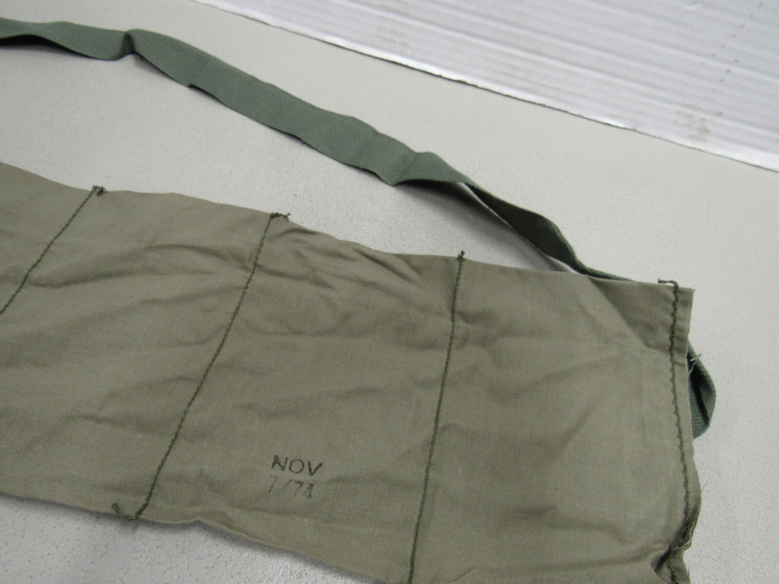 US VIETNAM ERA 7 POCKET AMMO BANDOLIER 1974 DATED UNISSUED US ARMY USMC 223