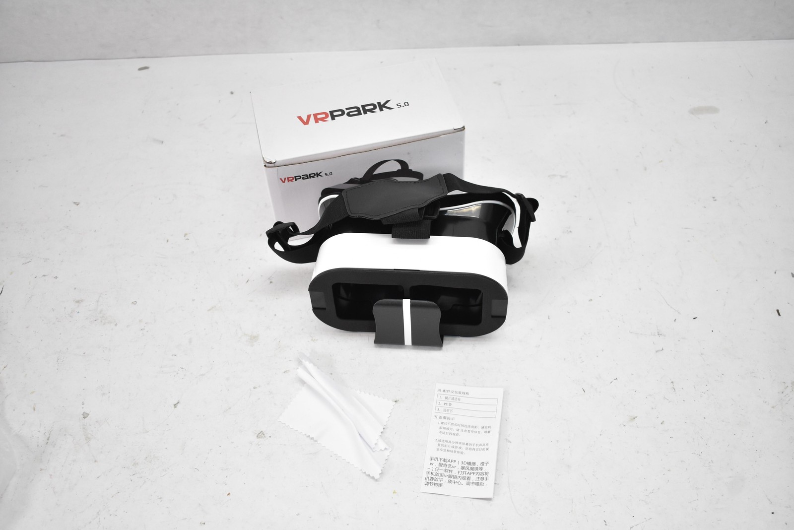 VRPARK V5 Virtual Reality Goggles Headset Black/White 3D Smartphone Adjustable