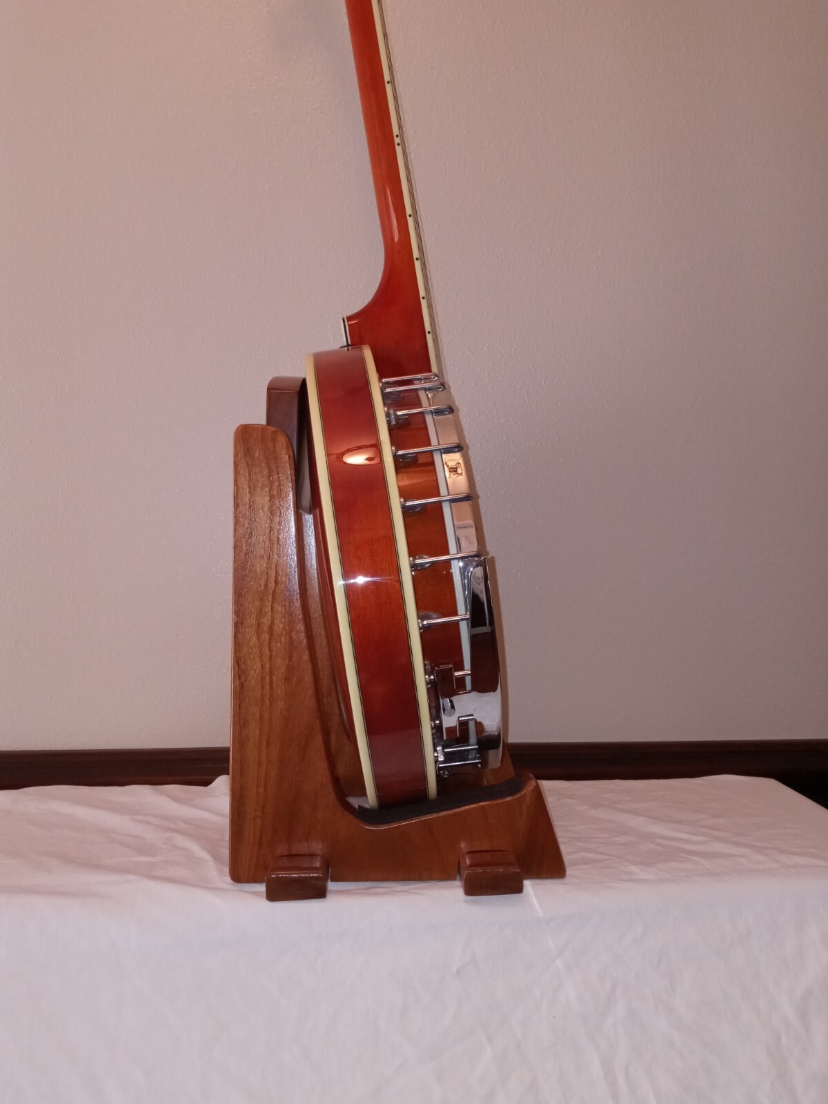 Banjo Stand, for Open Back, Resonator, or Universal. Free Shipping USA only.