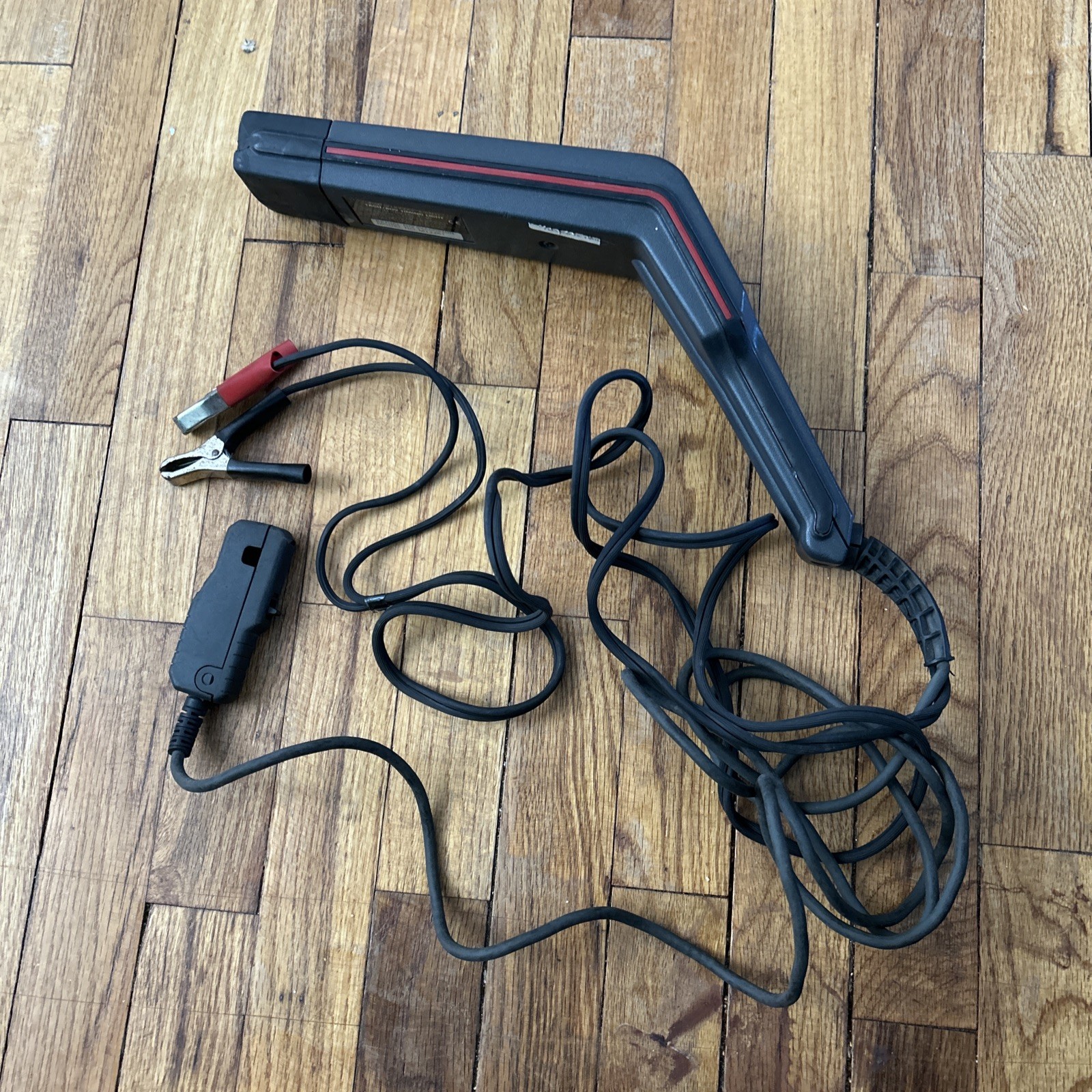 Snap-On Tools Incorporated TACH / ADV TIMING LIGHT model MT2261 10-16V DC 1.3A