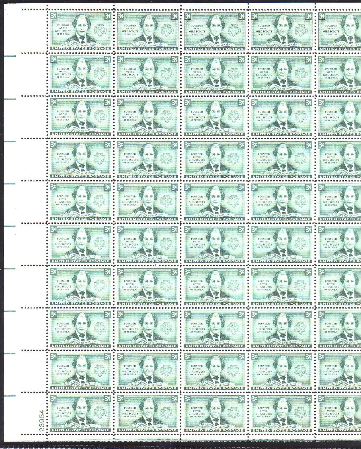 #974 GIRL SCOUTS. MINT SHEET.  F-VF NH. BCV $14.50