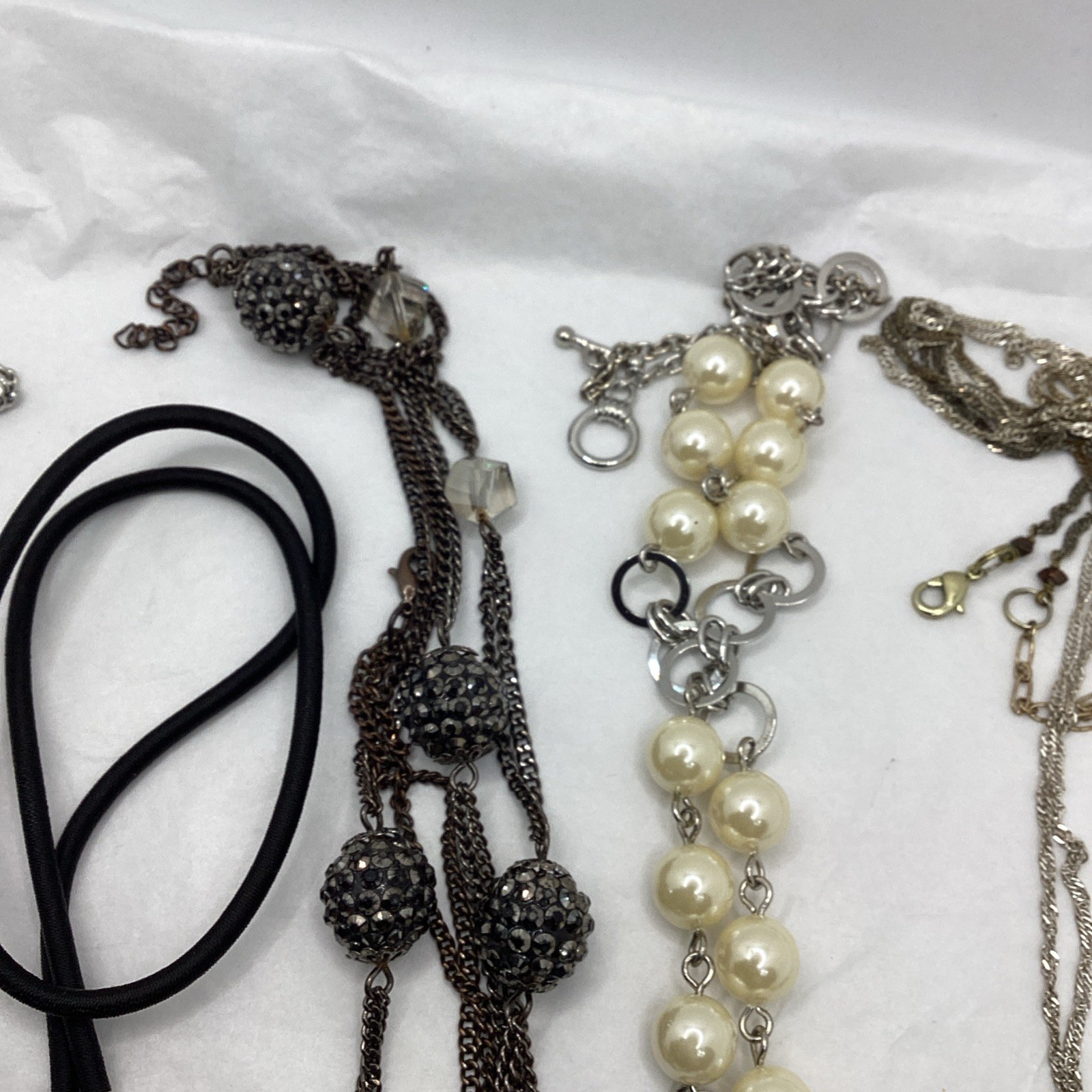 Mixed Lot Of Costume Jewelry Necklaces 8/28