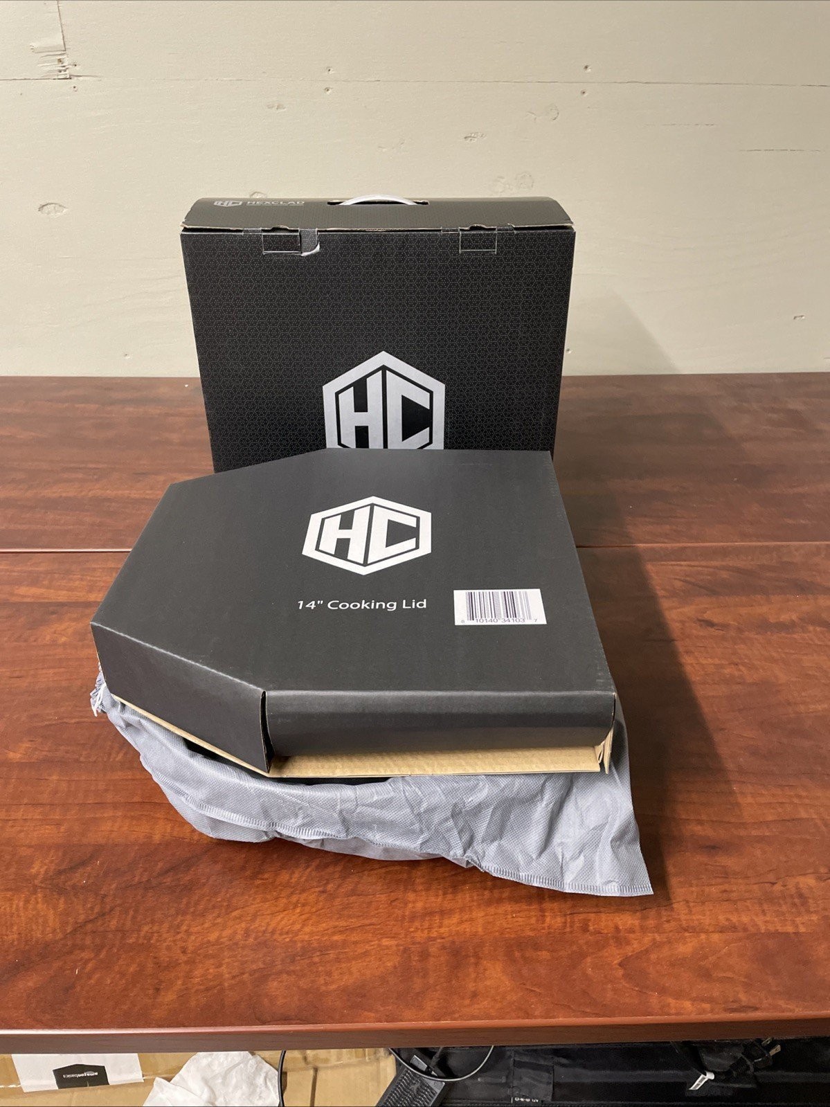 HexClad Hybrid Nonstick 14" Inch Wok W/ Stainless Steel Lid