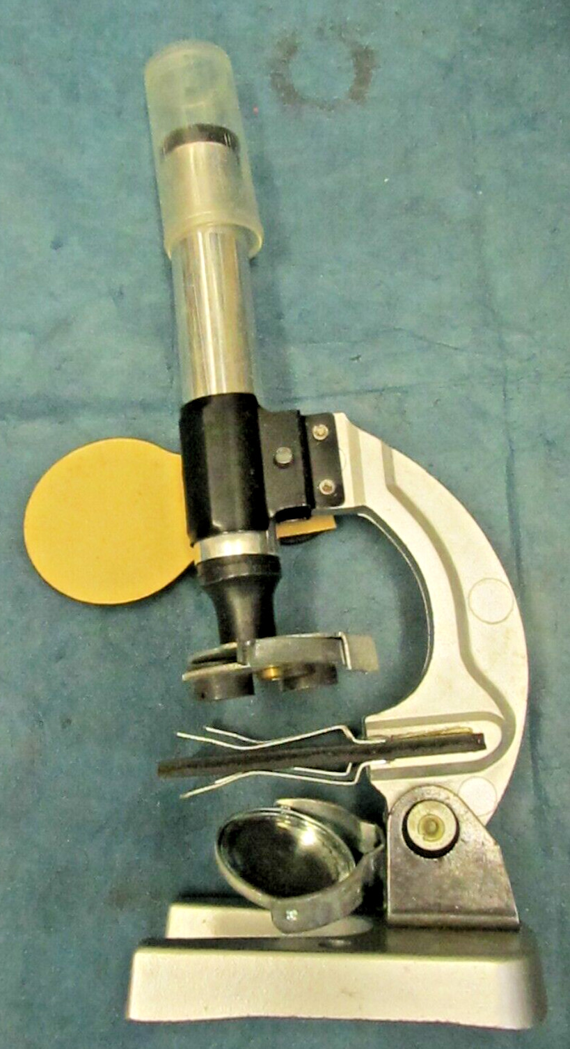 Vintage '38 Gilbert No.8 microscope set with Polaroid jr