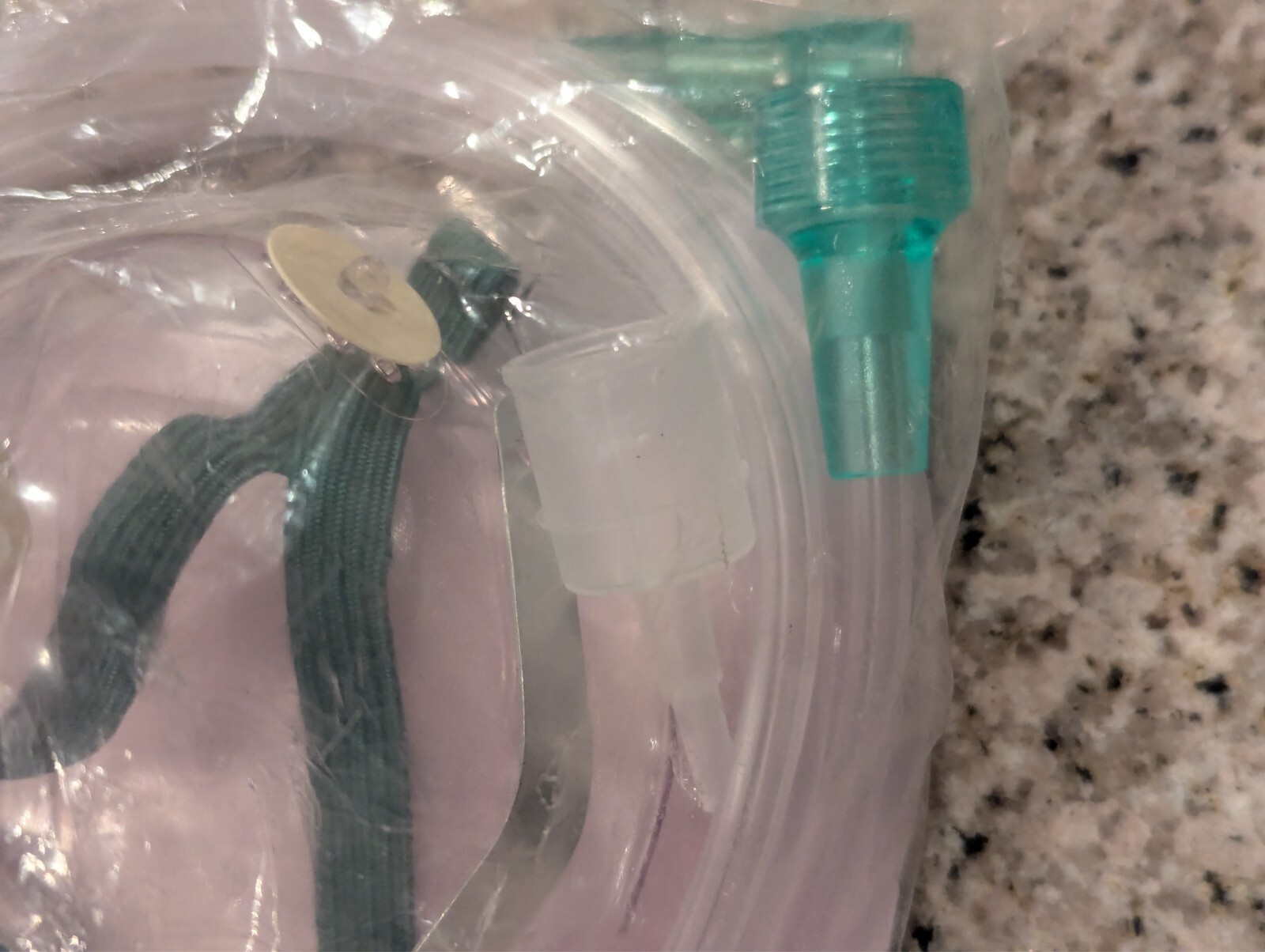 AIRLIFE Vyaire 001268U Pediatric Oxygen Mask 11/2028