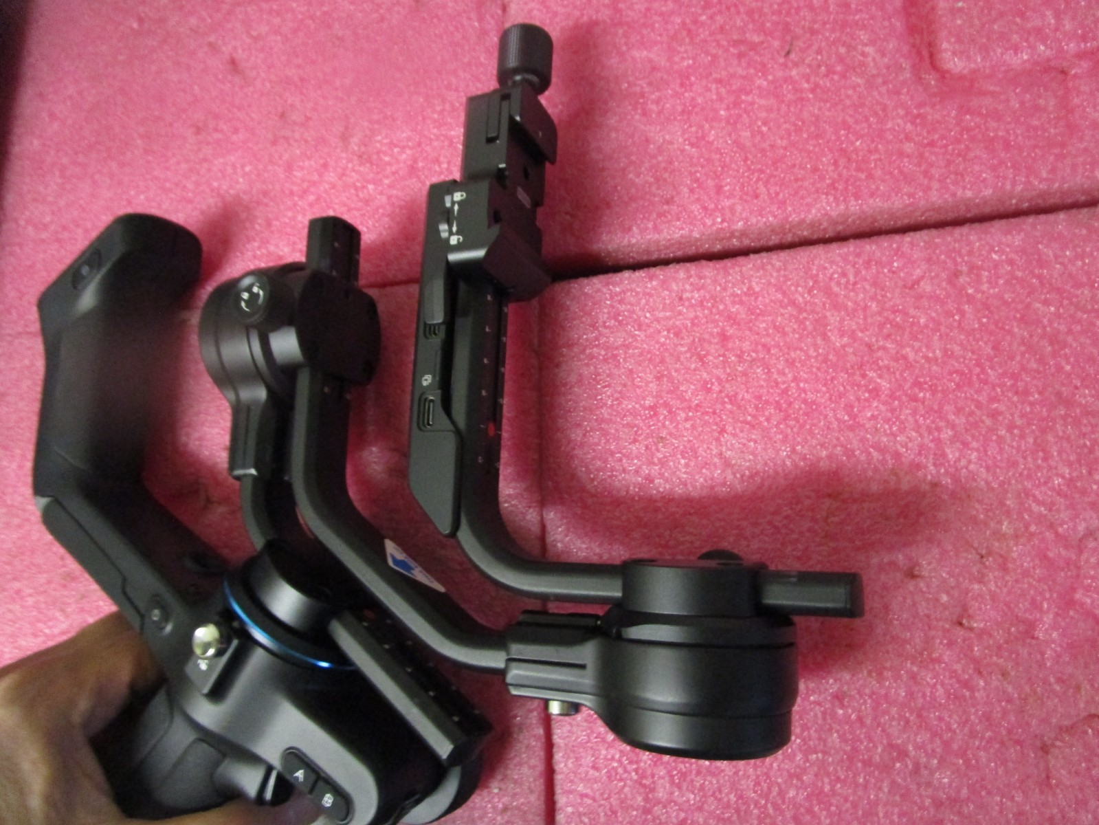 FeiyuTech SCORP C 3-Axis Handheld Gimbal Stabilizer for DSLR Mirrorless Camera