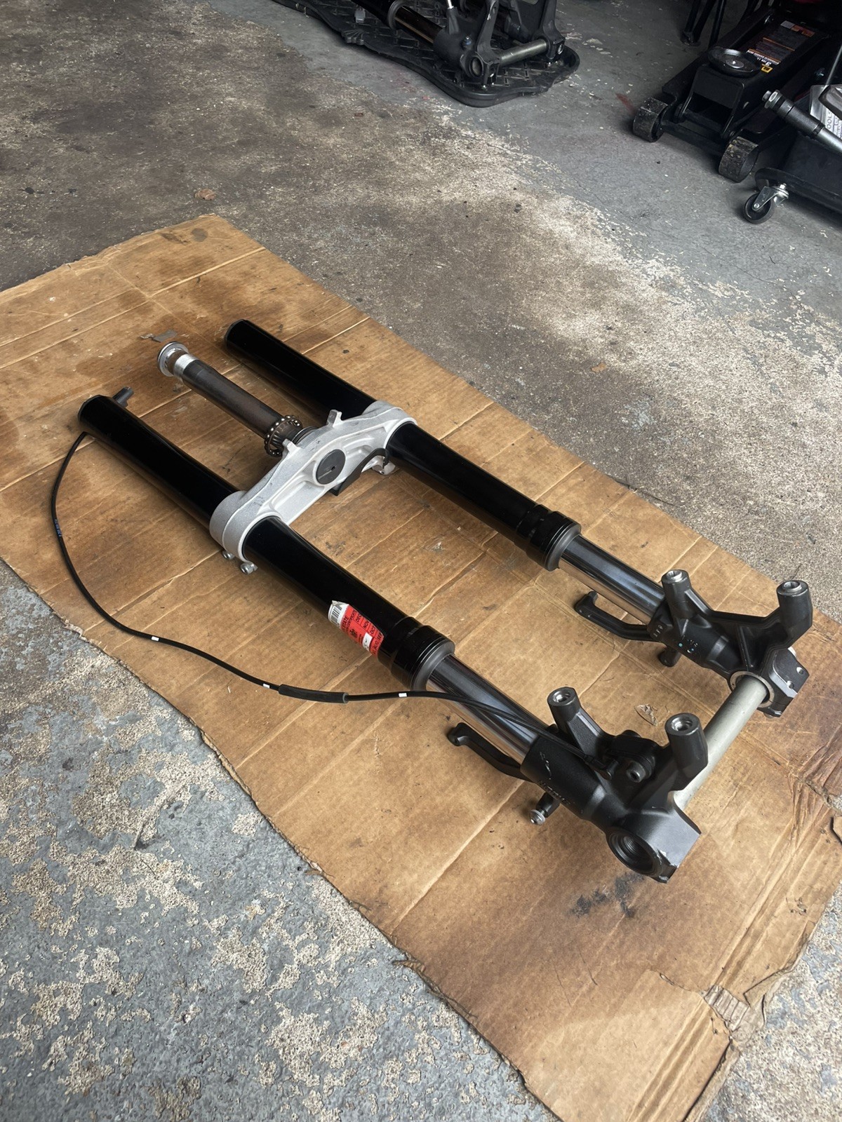 2023 19 - 25 KAWASAKI NINJA ZX636 ZX6R FRONT RIGHT LEFT SIDE FORKS TUBE LEGS OEM