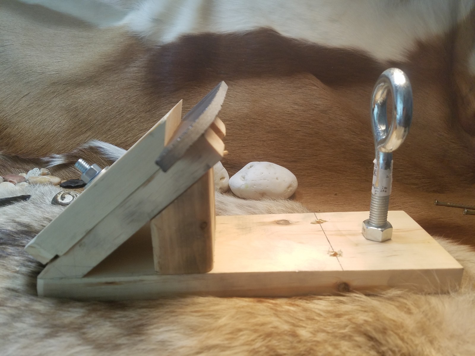 PRO GRADE FLINT KNAPPING JIG With UHMW ROD ISHI STICK PRESSURE FLAKER PREFORM