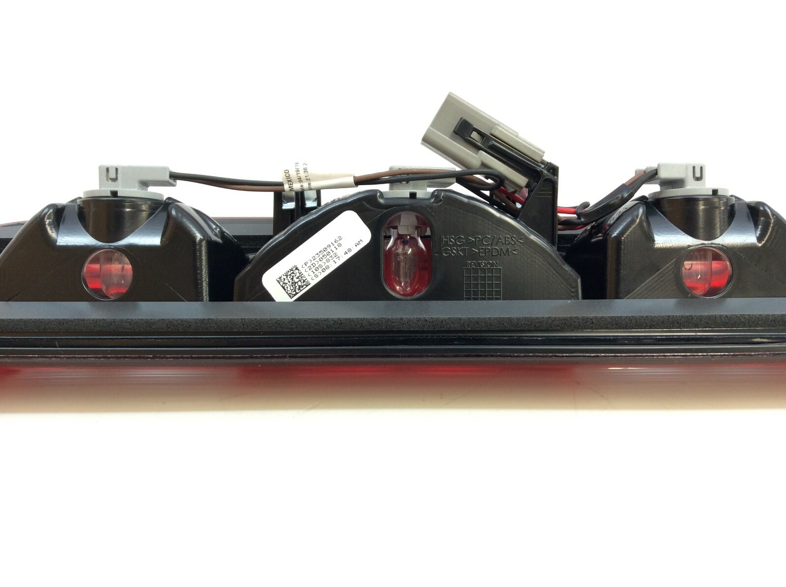 Chevrolet Silverado GMC Sierra High Mount Third Brake Stop Light Cargo Lamp OEM