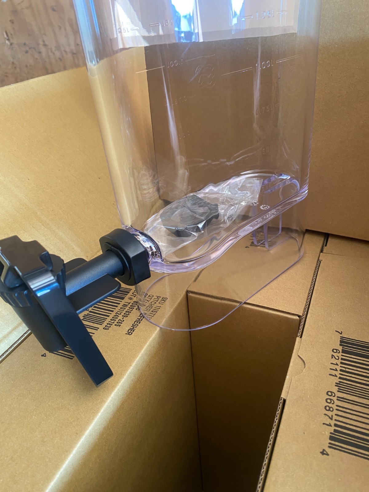 Starbucks Pitcher Refresher 11157712 (NEW)