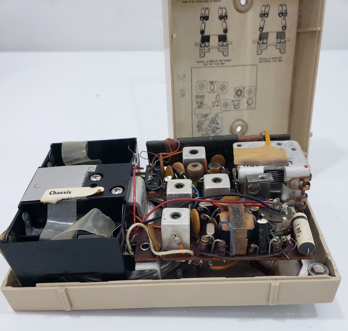 VINTAGE ZENITH ROYAL R475L (475) TRANSISTOR RADIO 1962 WORKS WITH FLAWS