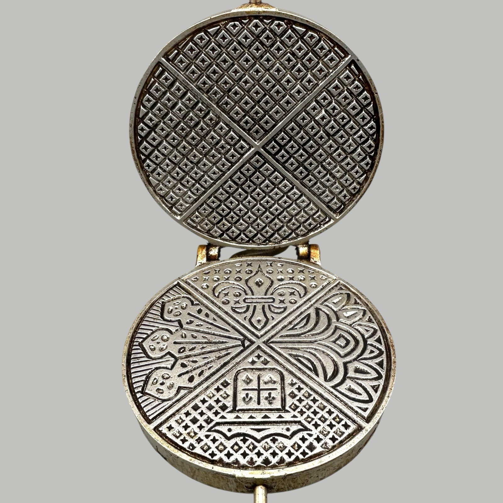 Vitantonio Pizzelle Maid Model 400 Automatic Pizzelle Maker Italian Cookie Used