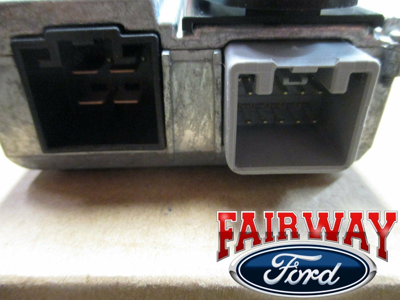 05 thru 07 Super Duty F250 F350 OEM Ford In-Dash Trailer Brake Control Module