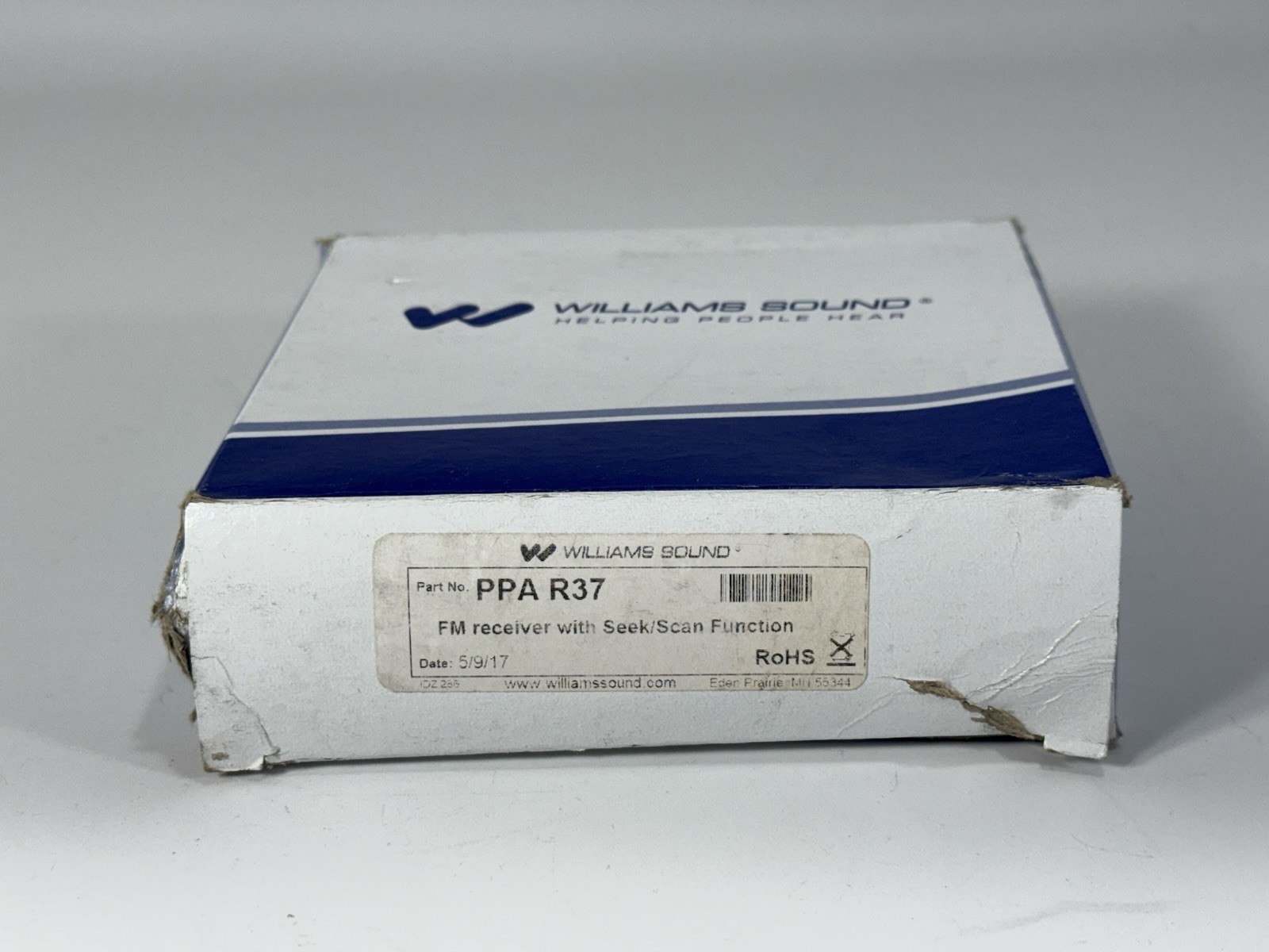 Williams Sound PPA R37 FM Receiver with Seek/Scan Function - New / Damaged Box