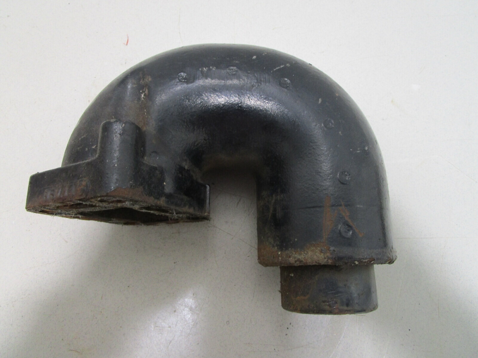 12076A2 Mercruiser 2.5 120 & 3.0 140 Stern Drive Exhaust Elbow