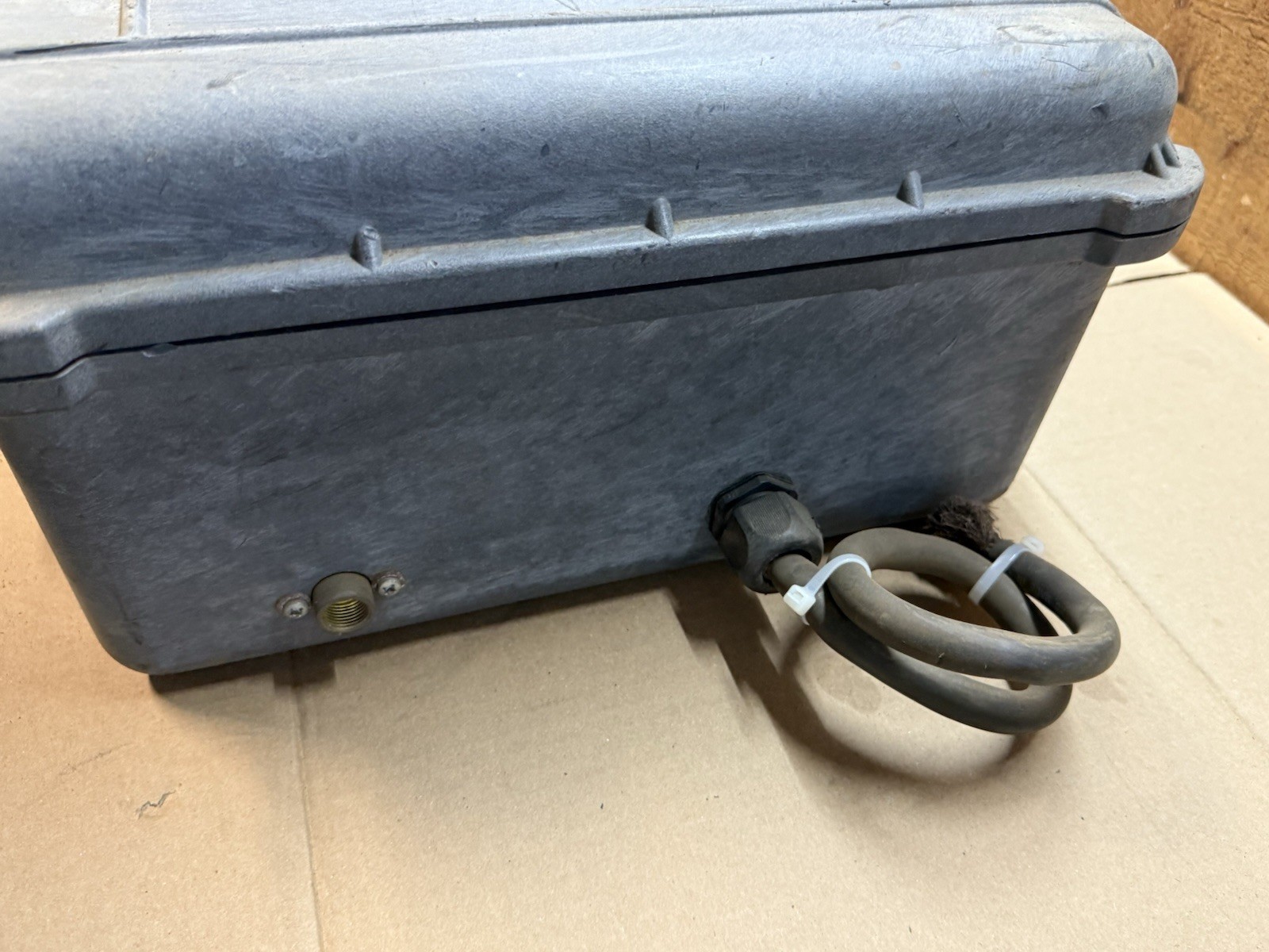 ESAB 300 AVS Mobilefeed Suitcase Portable Wire Feeder