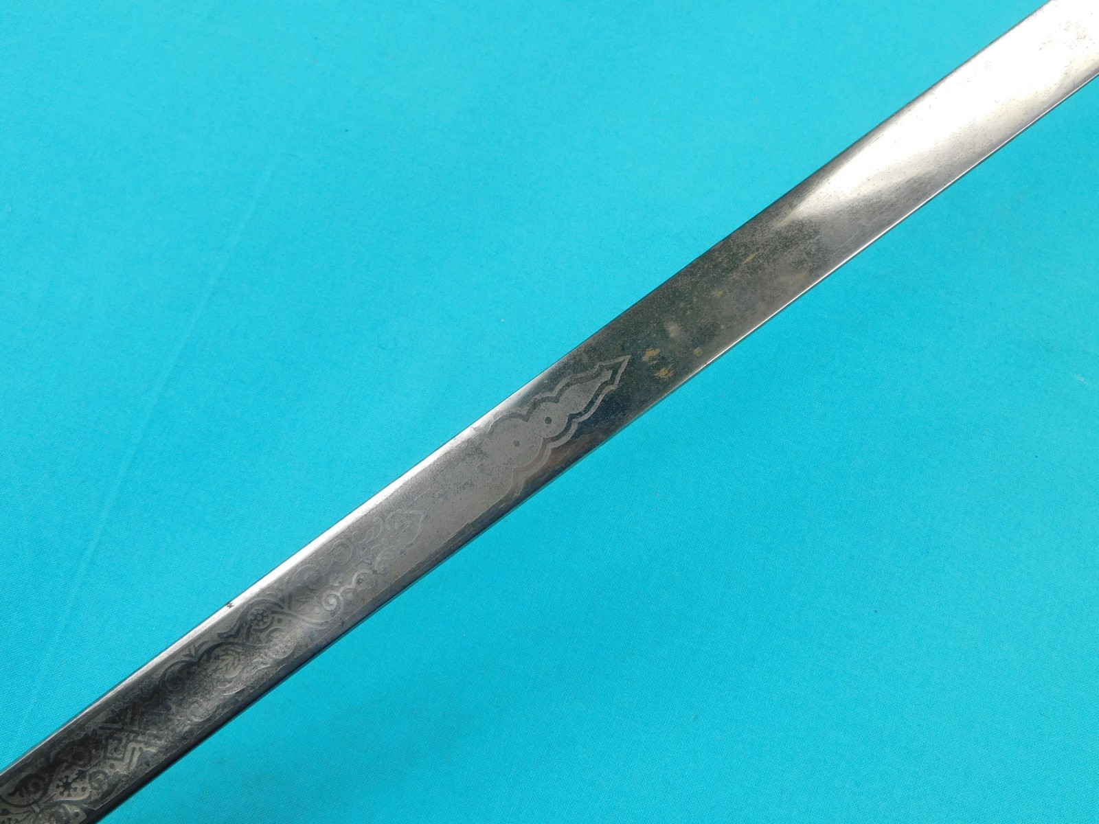 Antique British English WW1 Model 1897 Officer's Sword w/ Scabbard