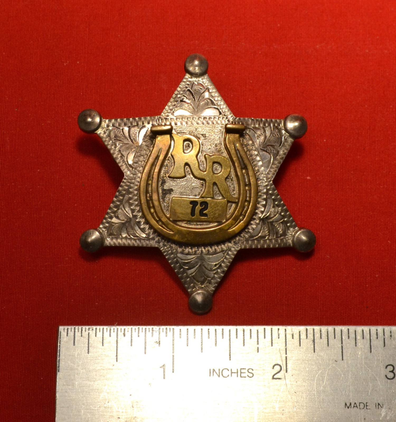 ROY ROGERS DOUBLE R BAR REGULATORS SASS CLUB BADGE #72 CIRCA 1999