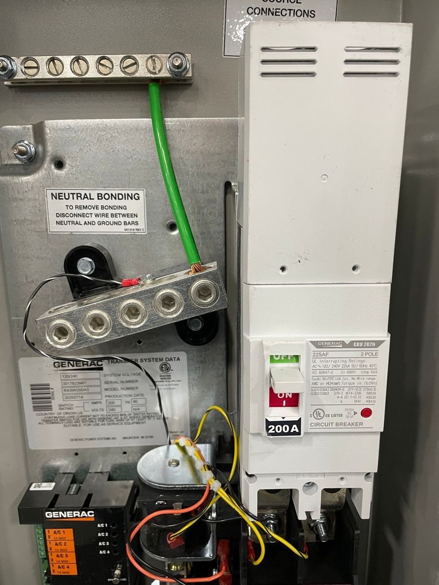 GENERAC RXSW200A3 Smart Transfer Switch 200A, 120/240V, 60Hz*