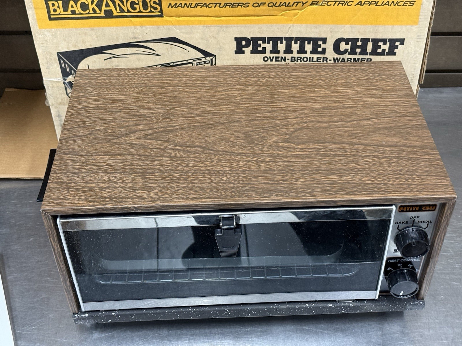 Vintage Black Angus Petite Chef Toaster Oven Broiler Warmer Woodgrain Finish