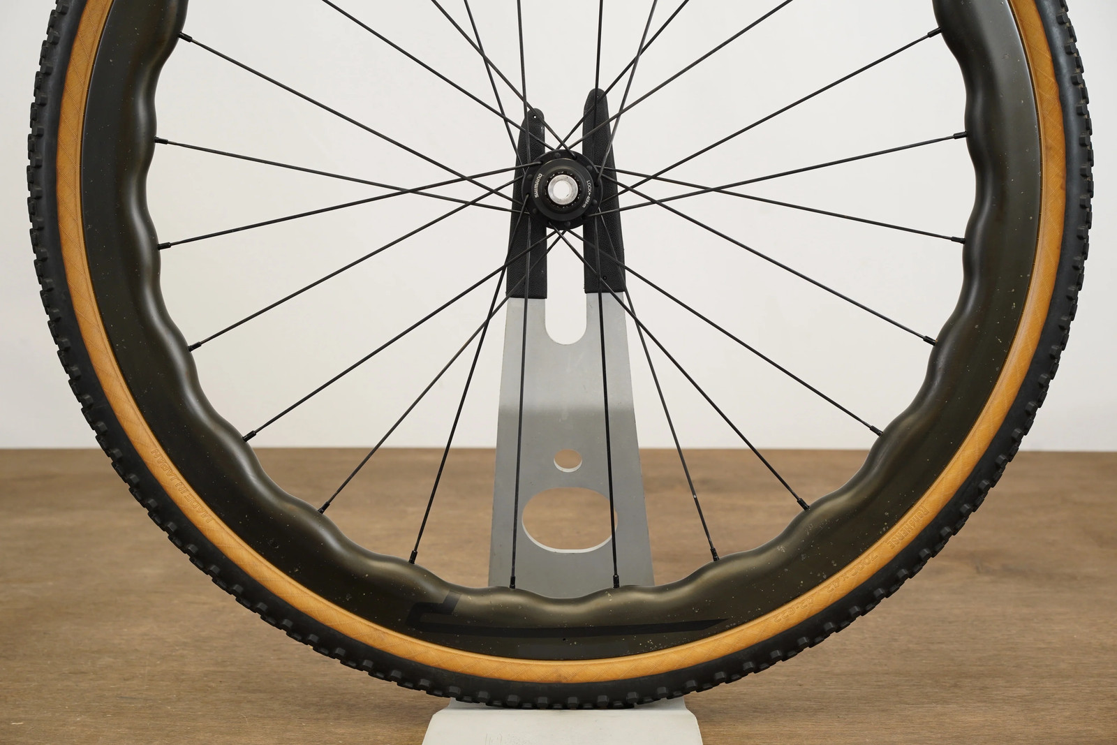 Princeton CarbonWorks Grit 4540 White Industries CLD Tubeless Carbon Disc