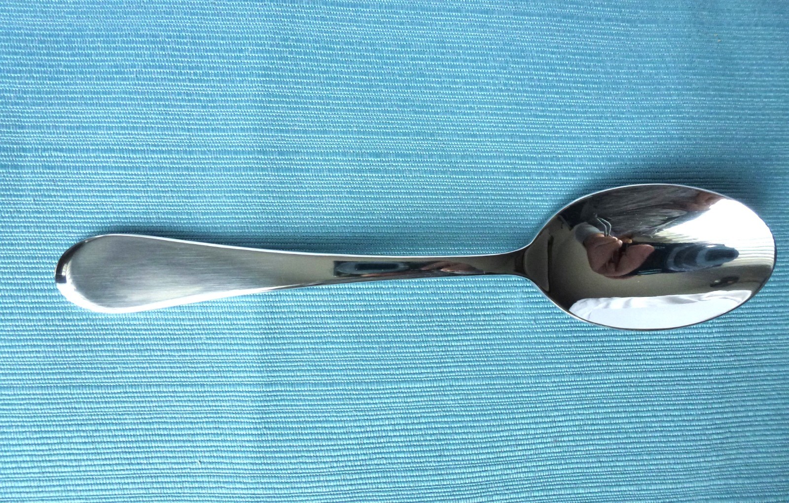 New Oneida ICARUS Glossy Set of 4 Teaspoons Stainless Flatware (5 7/8")