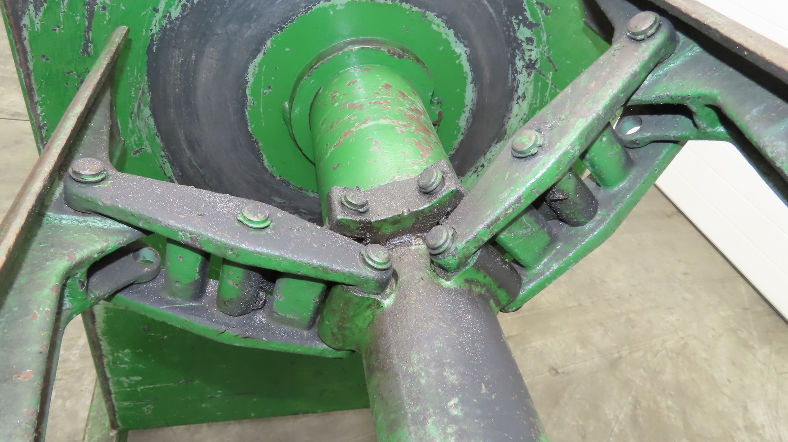 Regal 3000-12SRNP Coil Stock Uncoiler 3000lbs 12" ID 24" W No Motor Decoiler