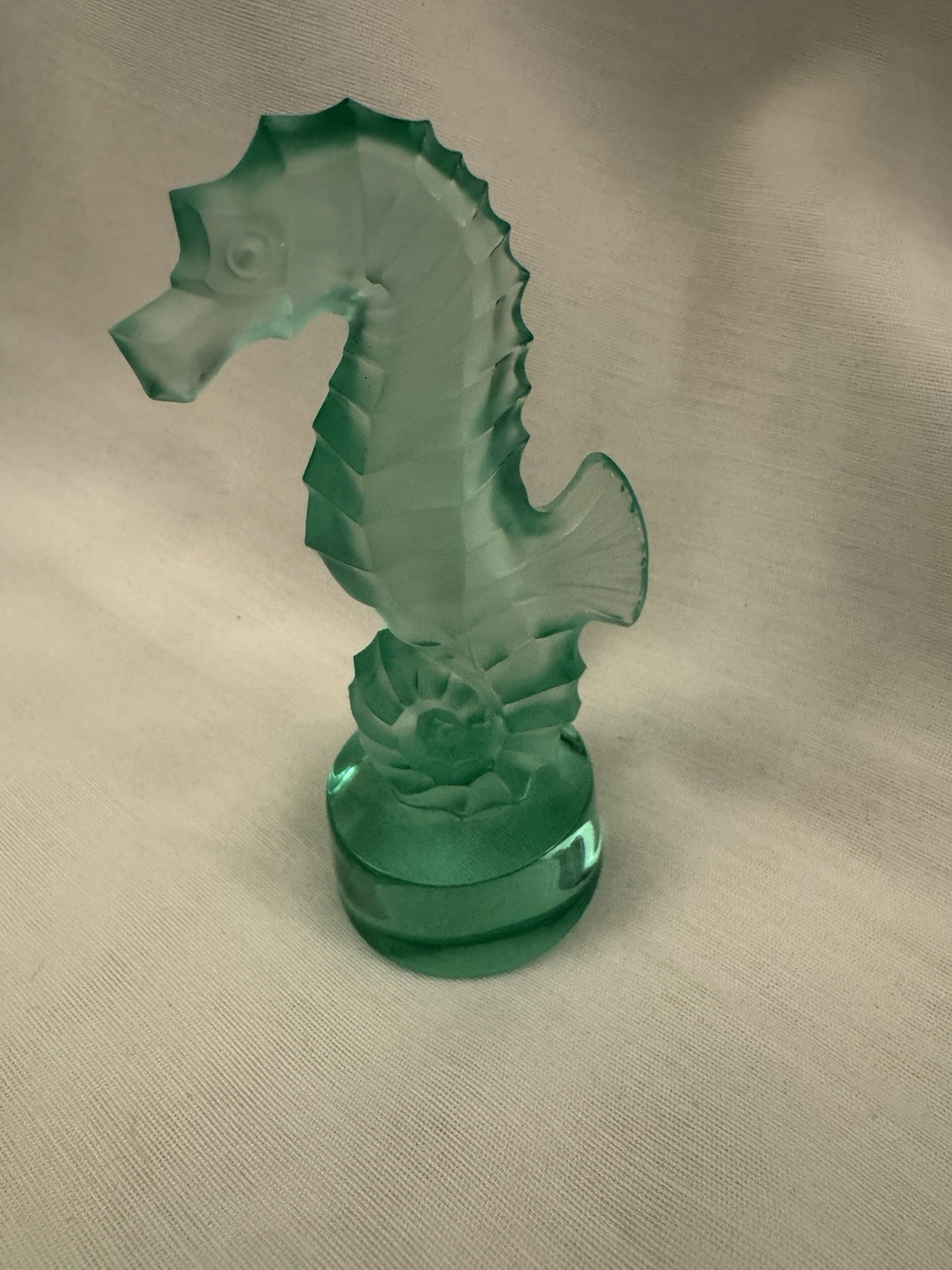 Beautiful Lalique Crystal Green Seahorse Sculpture Signed