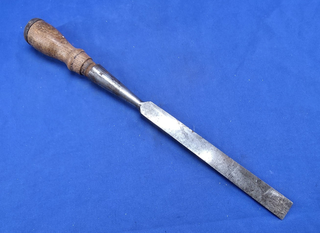 Vintage T.H. Witherby 3/4-Inch Bevel Edge Socket Chisel