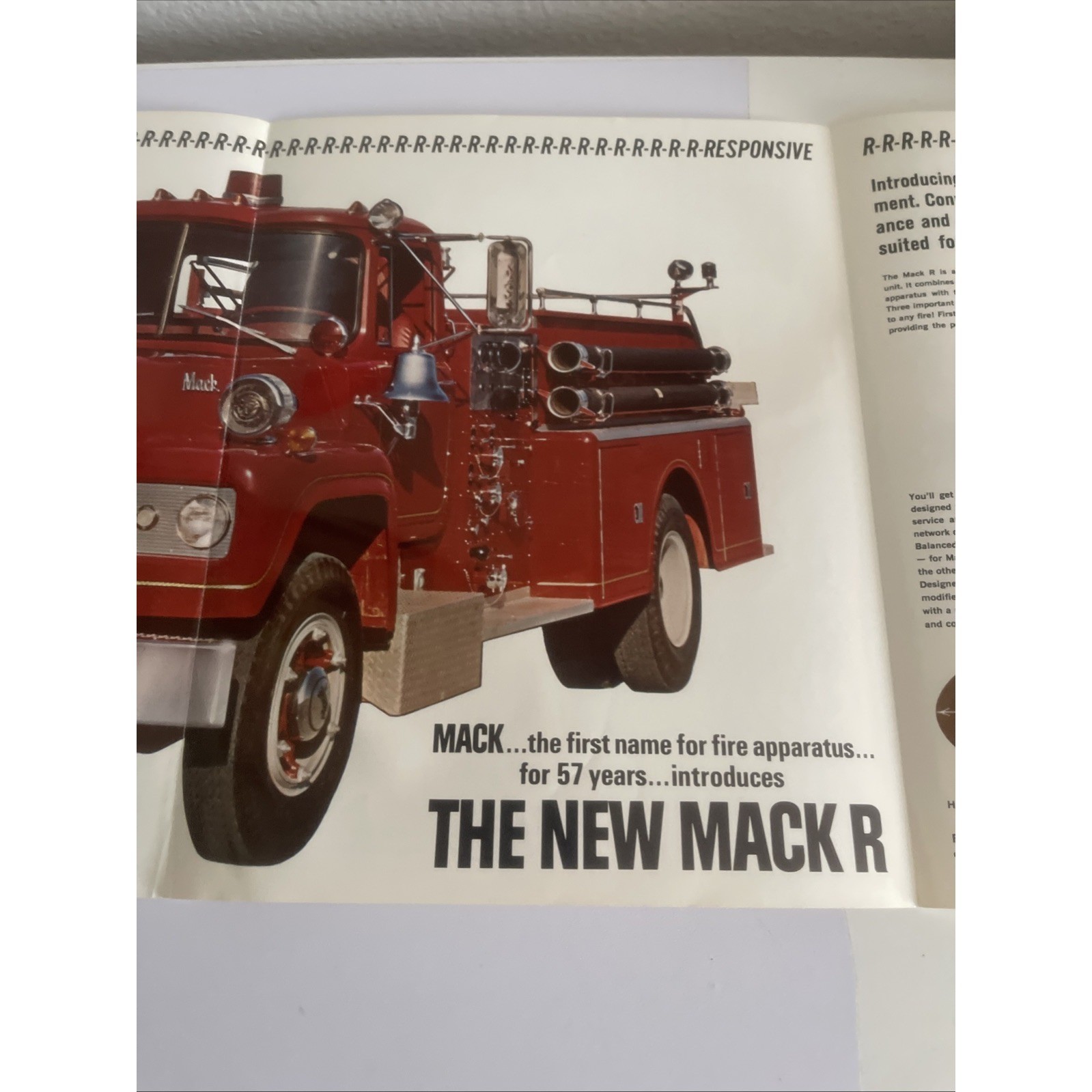 MACK TRUCK R FIRE APPARATUS BROCHURE