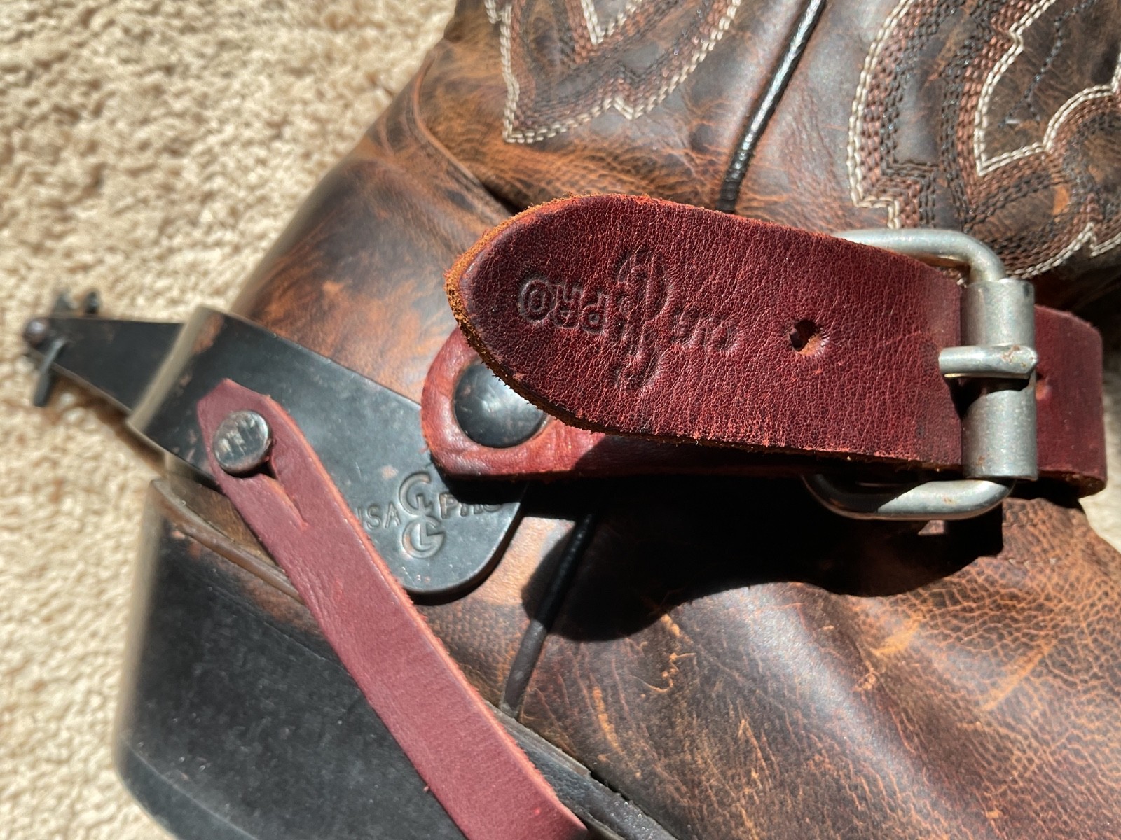 CGL bull riding spurs, the rowels can be unlocked for bareback riding.