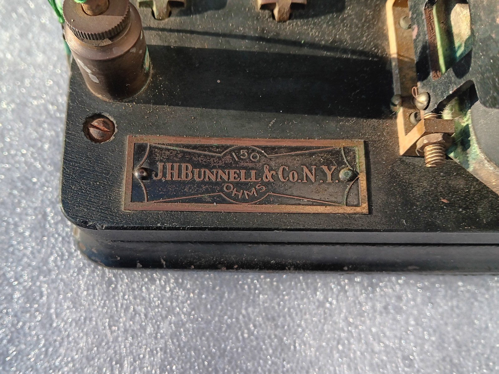 J.H. Bunnell & Co. NY 150 Ohms Telegraph Relay Metal Base RR Original Badge 1920