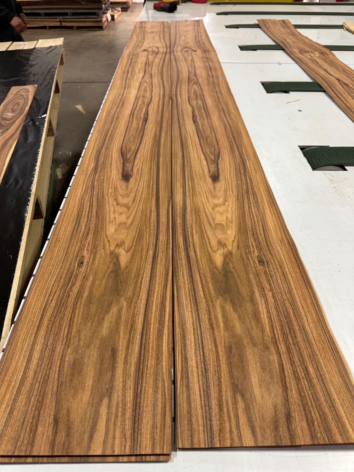 Santos Rosewood Raw Wood Veneer 2 sheets 103'' x 9'' 320G