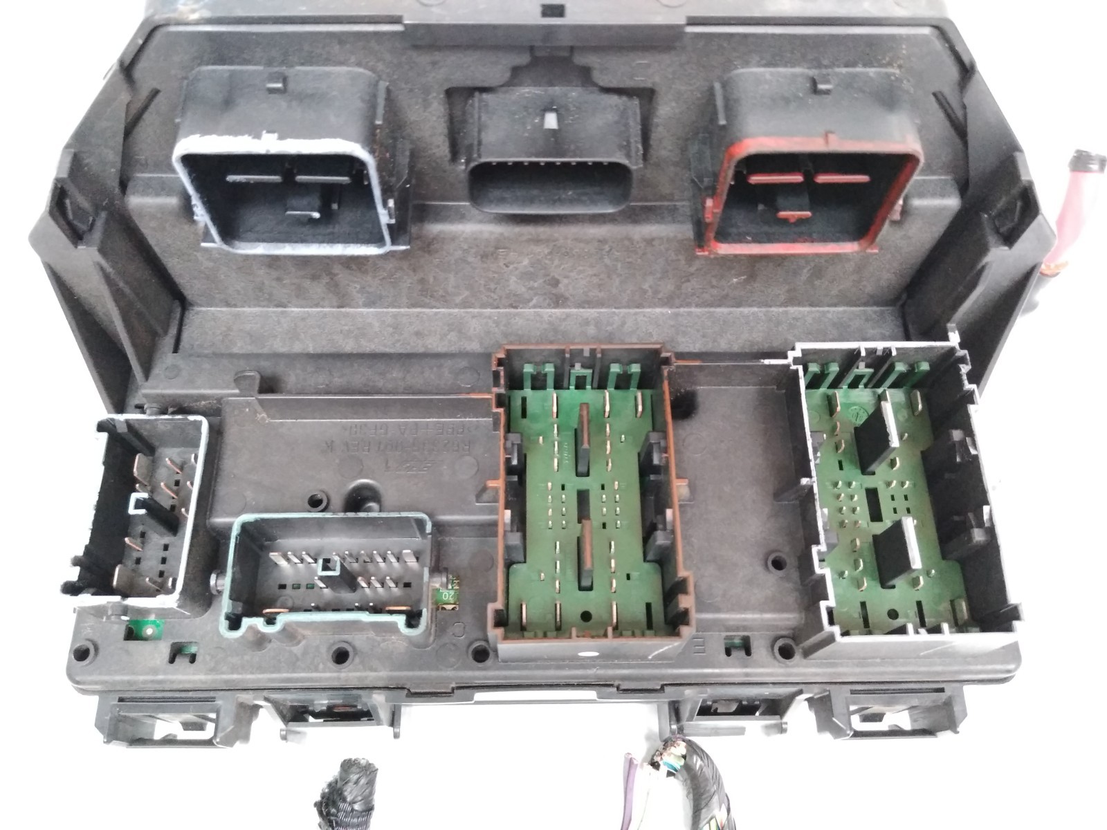 04692300AC Jeep 2009 2010 Liberty Fuse Box Dodge Nitro Front Relay Engine OEM J8