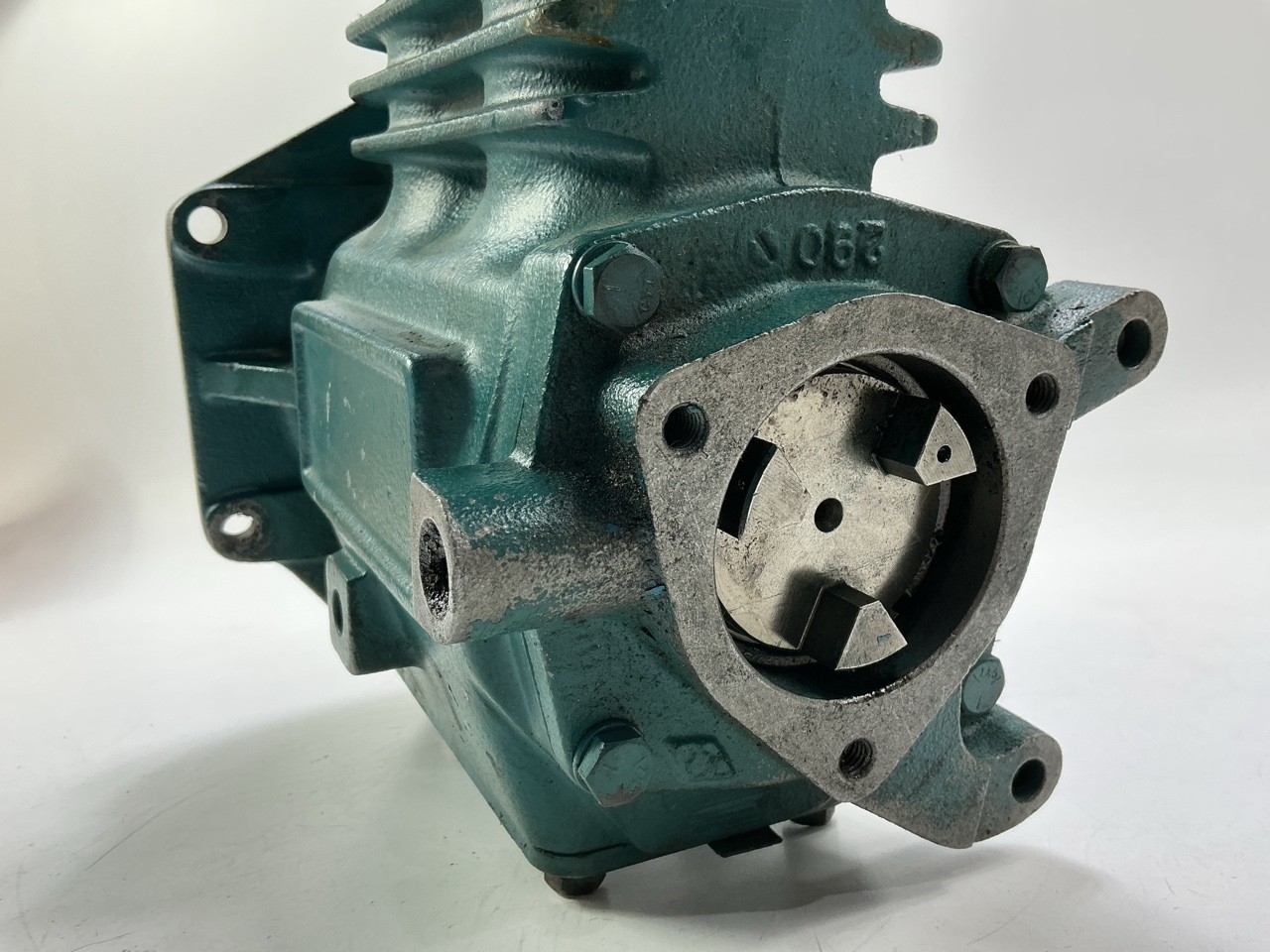 CORE Haldex 5004187X TF750 Air Brake Compressor - Detroit Diesel 60 Series 0°