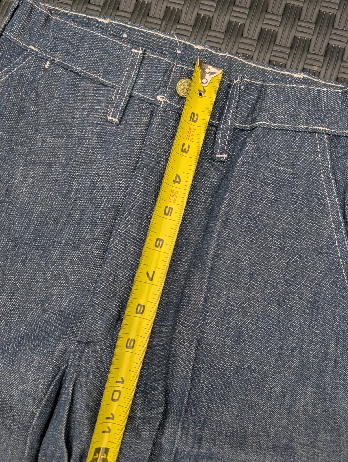 Vtg NOS Oshkosh B'Gosh Dungarees Denim Sanforized Jeans 27x33 NWT Union Made 70s