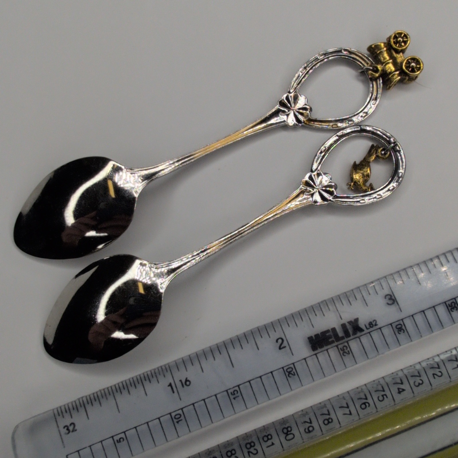 Nebraska & South Dakota Collectible Souvenir Spoons Wagon Bird Charms Silver E4