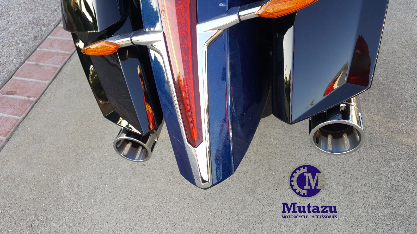 MUTAZU Flame Cap 4" Thunder Slip On Mufflers Exhaust Victory Cross Country Road