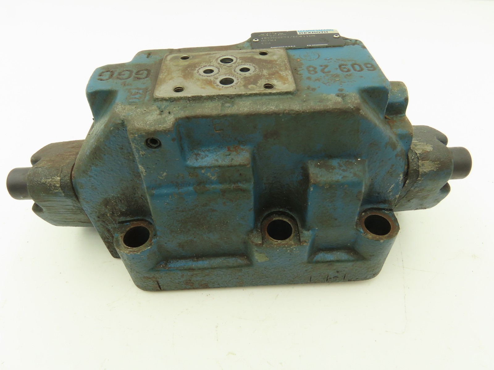 Rexroth 4WEH22E74/6EW110N-9ETK4 Hydraulic Directional Control Solenoid Valve